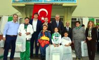 BURSASPOR Kulübü’nün Okulumuzu Ziyaret Fotoğrafları